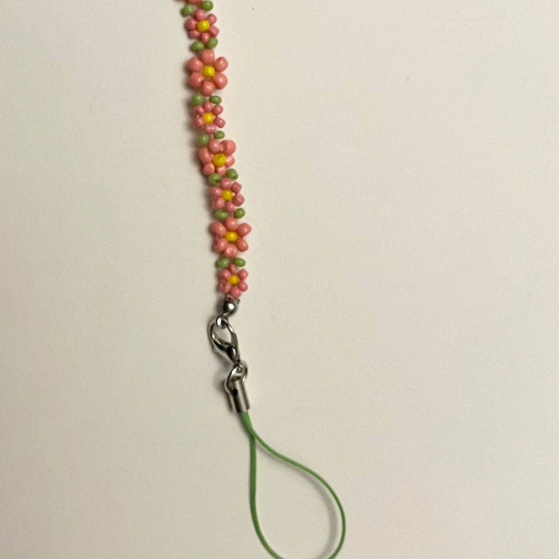 Mobilsmycke blommor  mobilband med pärlor - 1