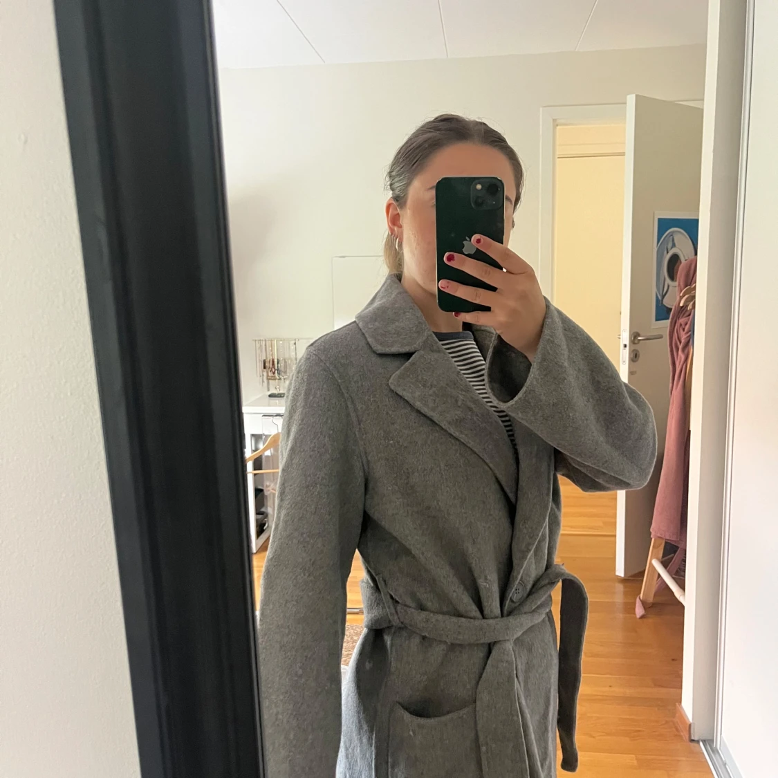 Grå kappa med bälte - 1