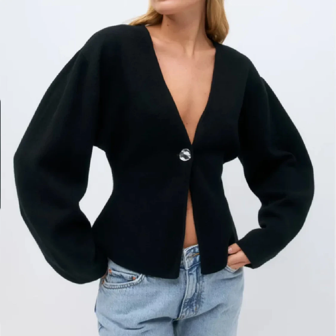 shaped knitted cardigan