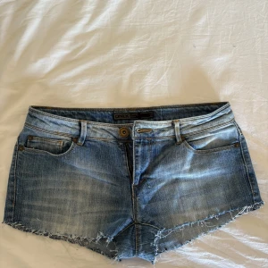 Blå jeansshorts från ONLY -  blå jeansshorts från ONLY 💕💕