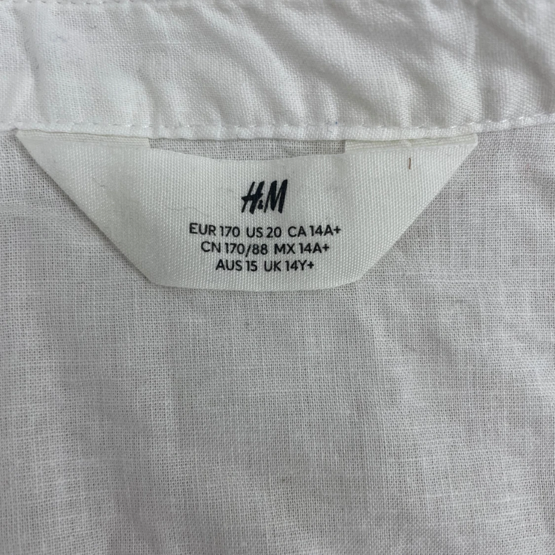 Vit linneskjorta från H&M - 2