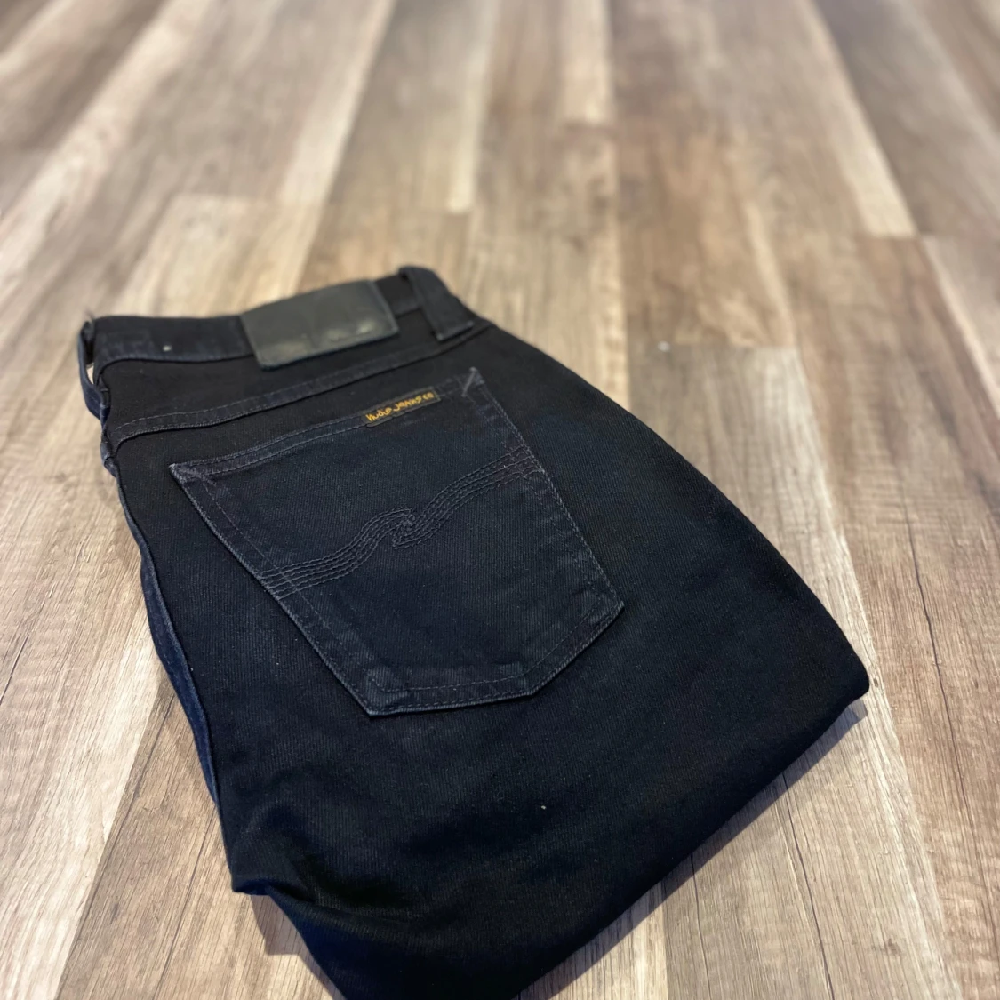 Svarta jeansbyxor från Nudie Jeans