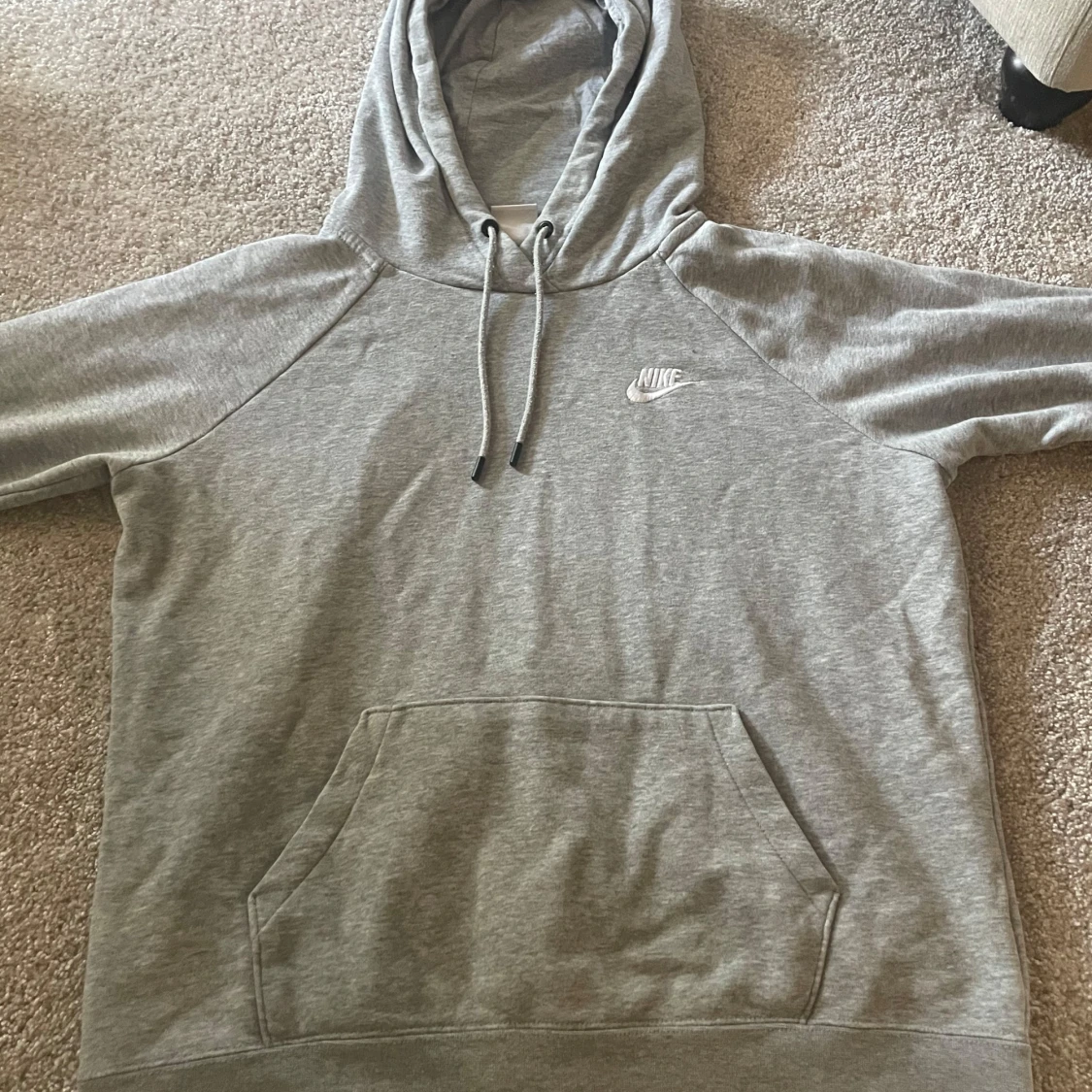 Grå hoodie från Nike