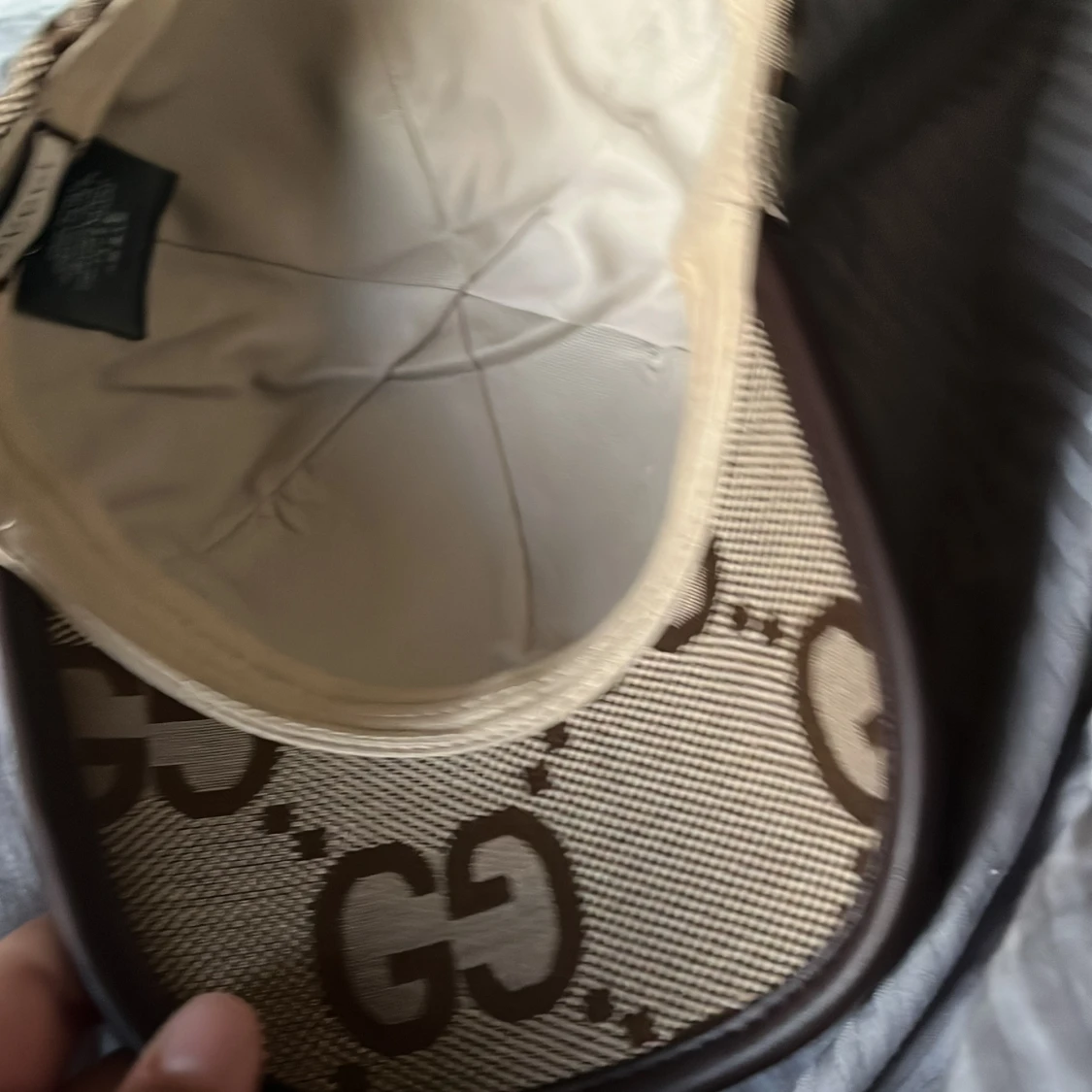 Beige keps med GG-mönster - 2