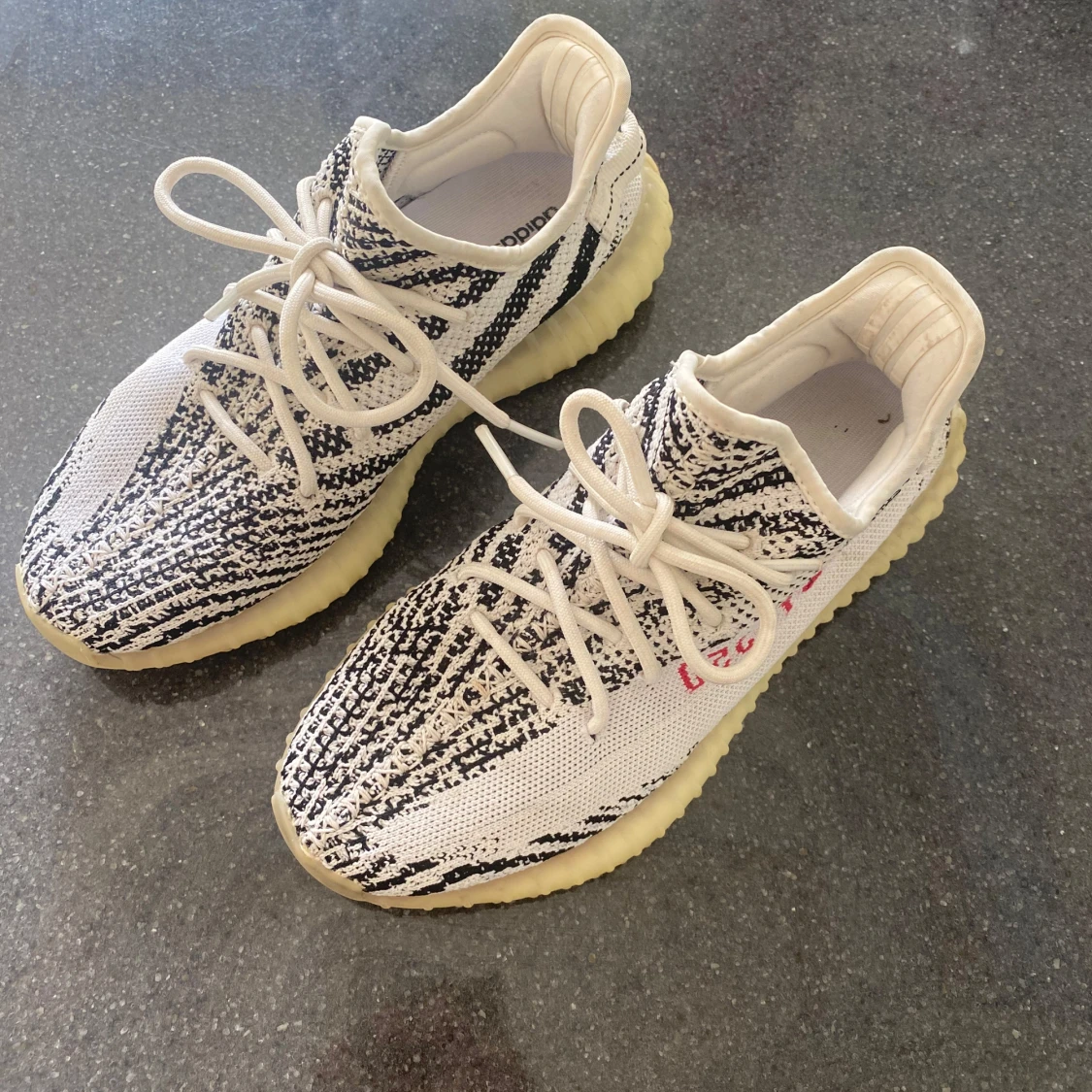 Adidas Yeezy Boost 350 Zebra