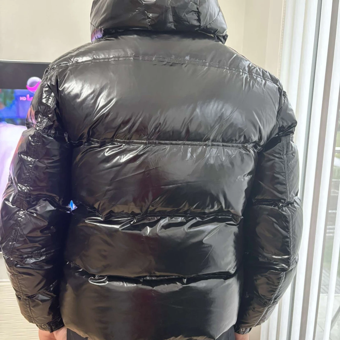 Svart Moncler pufferjacka med huva - 1