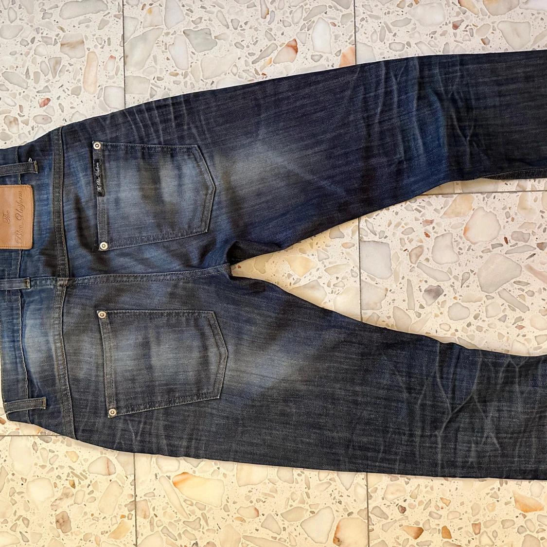 Blå jeans från The Blue Uniform - 1