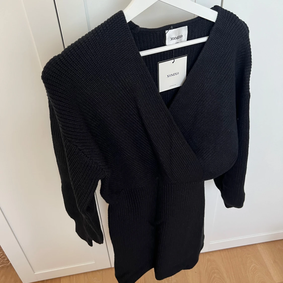 Svart klänning Nomino - 4