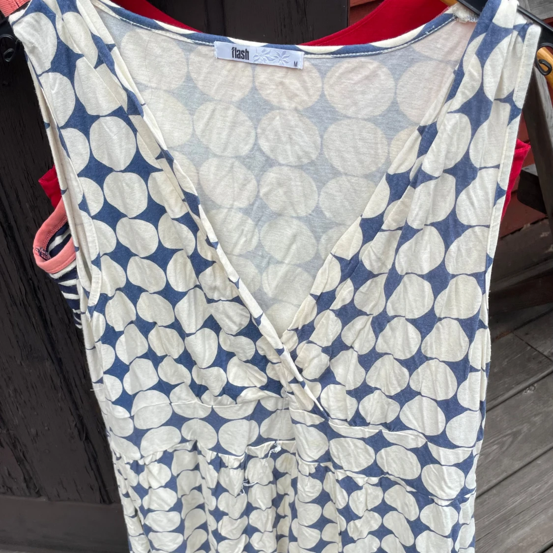 Flash omlottklänning blåvit prickig stl M