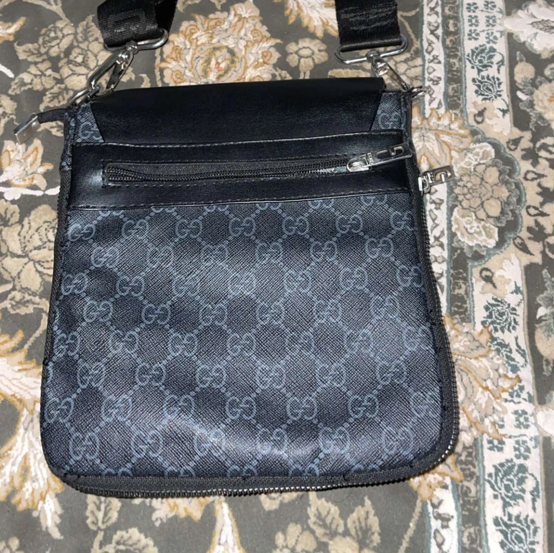 GUCCl messenger väska - 2