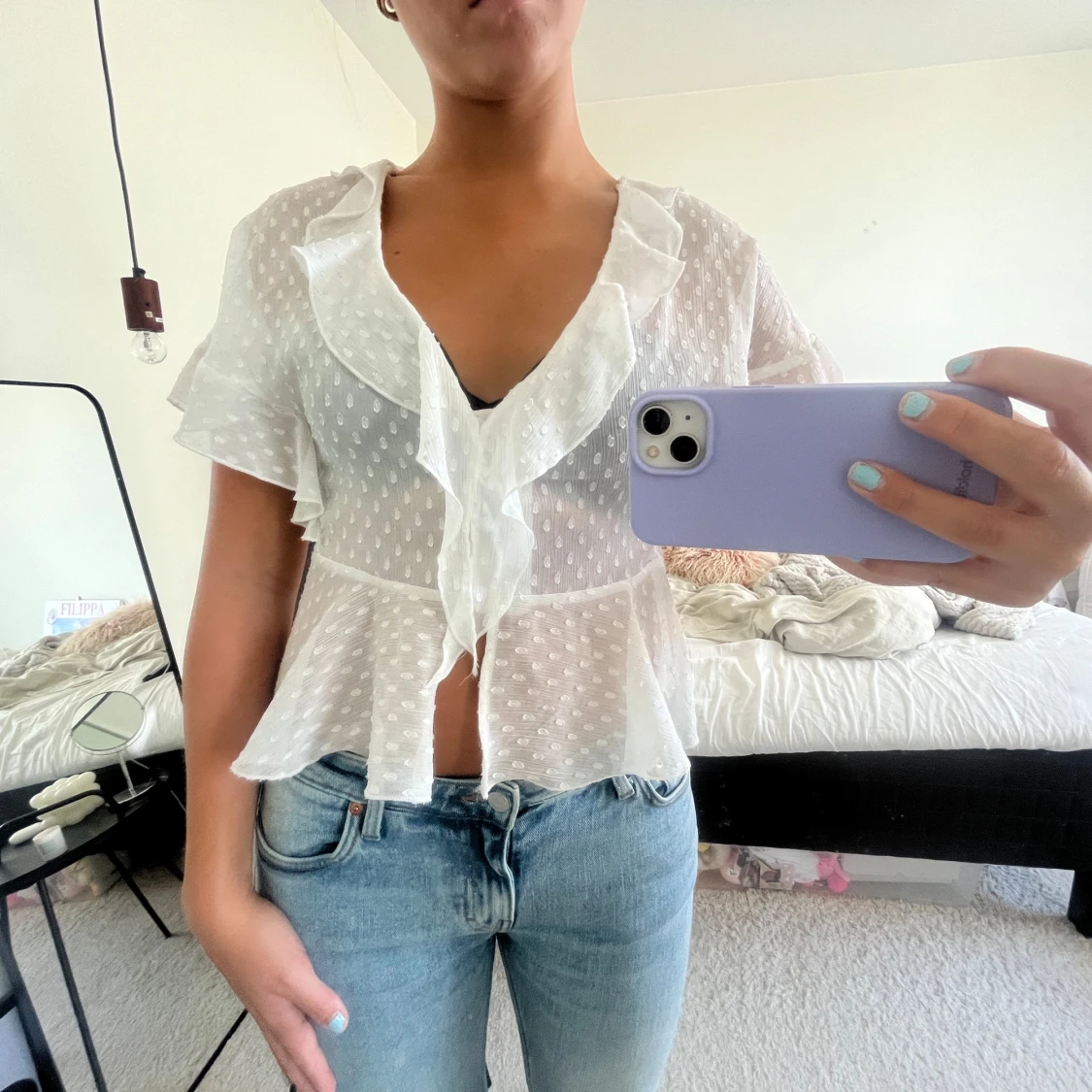 Vit genomskinlig topp med volanger från Zara