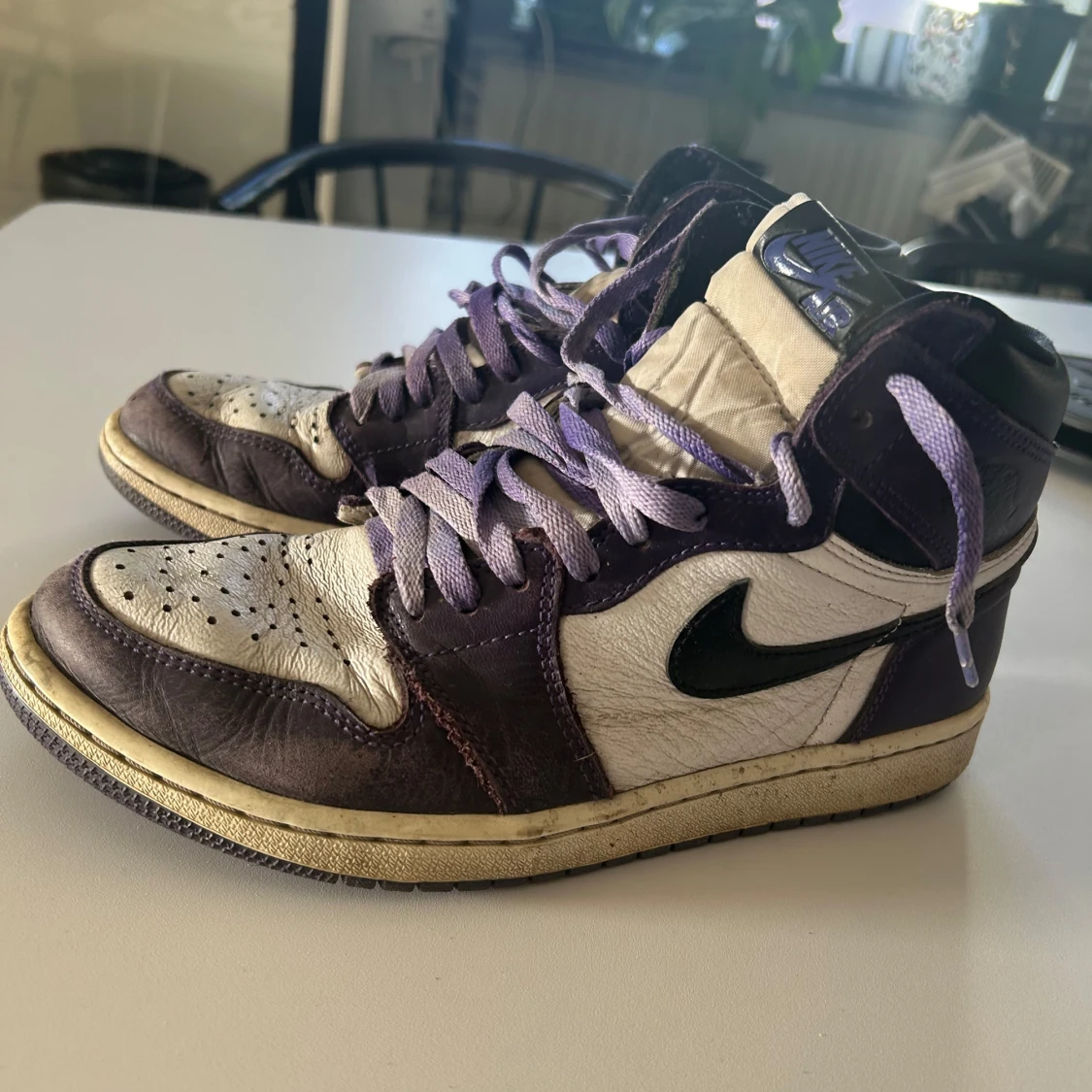 Jordan 1 Court purple