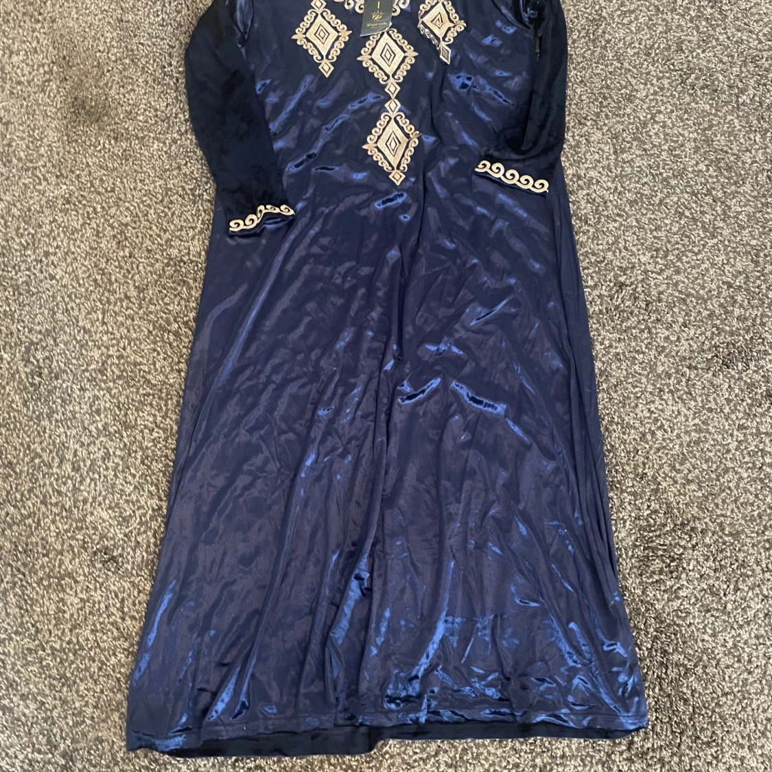 Marinblå långklänning Royal Mode. Arabiska kläder