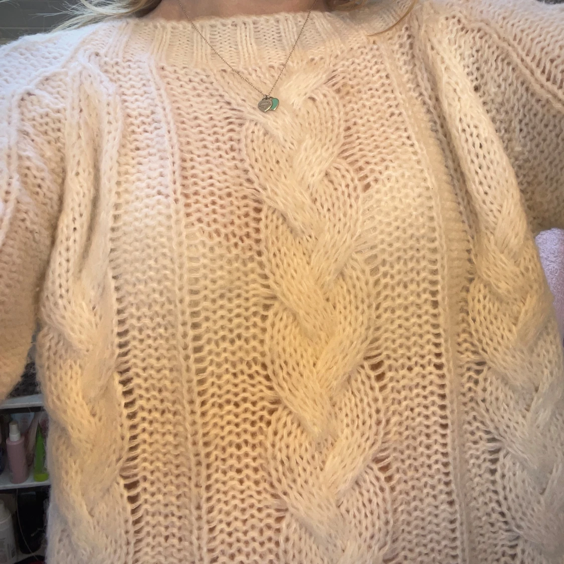 Vit  stickad kabeltröja🤍🍁 - 1
