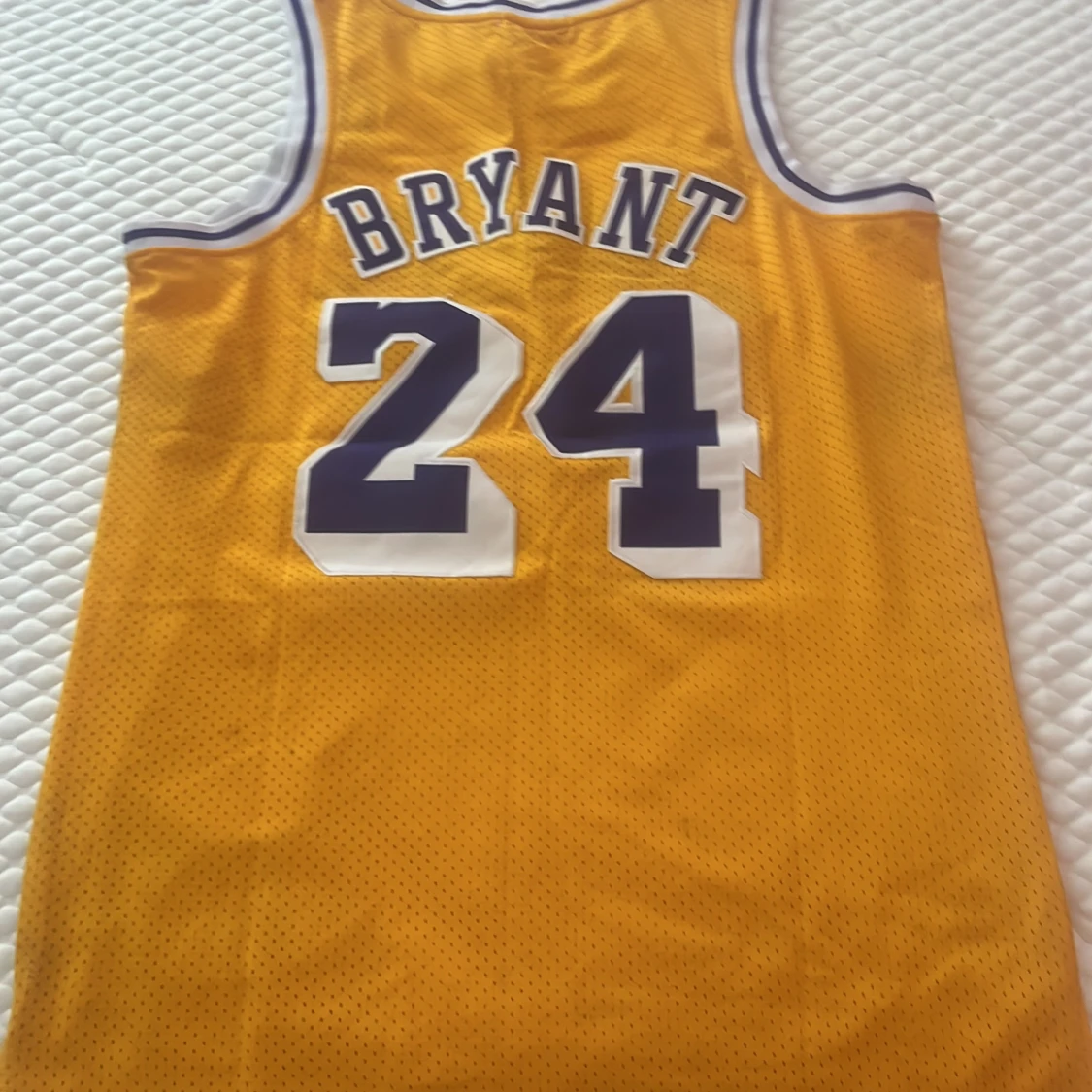 Gul Lakers basketlinne Kobe Bryant #24 - 1