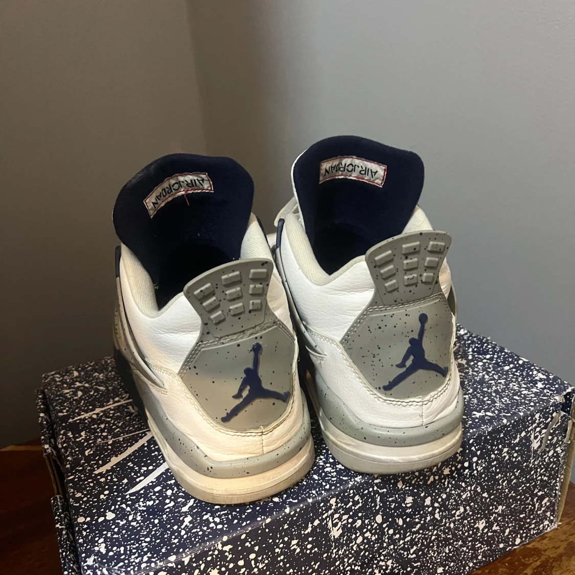 Nike Air Jordan 4 Retro Vit/Blå - 1