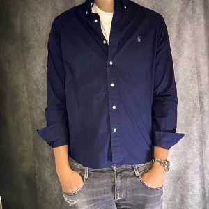 Ralph lauren skjorta - Mycket fint skick | Size S  | fraktar spårbart inom 24 timmar |  för att köpa klicka ” köp nu” | vid frågor skriv ett meddelande