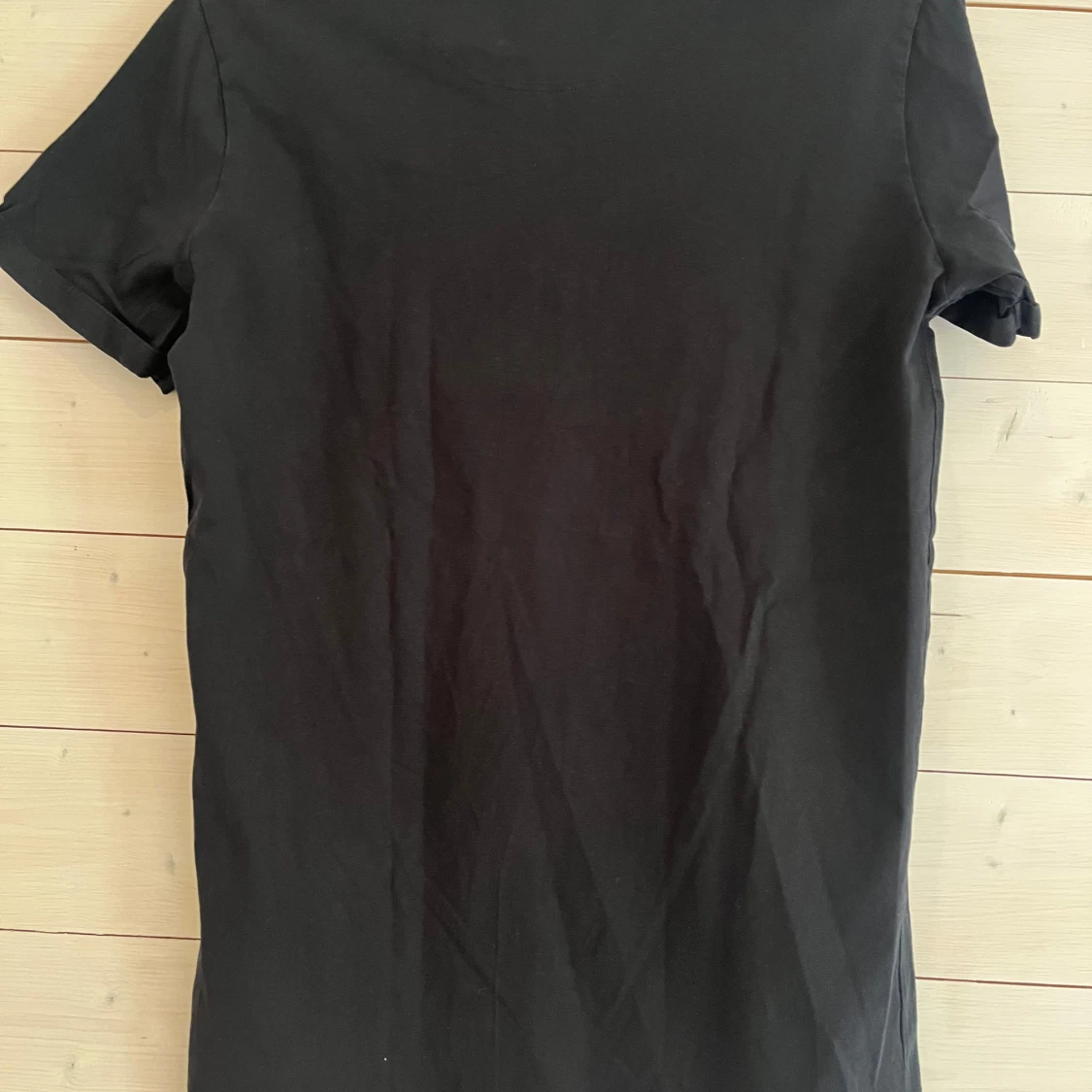 Svart t-shirt från Les Deux - 1