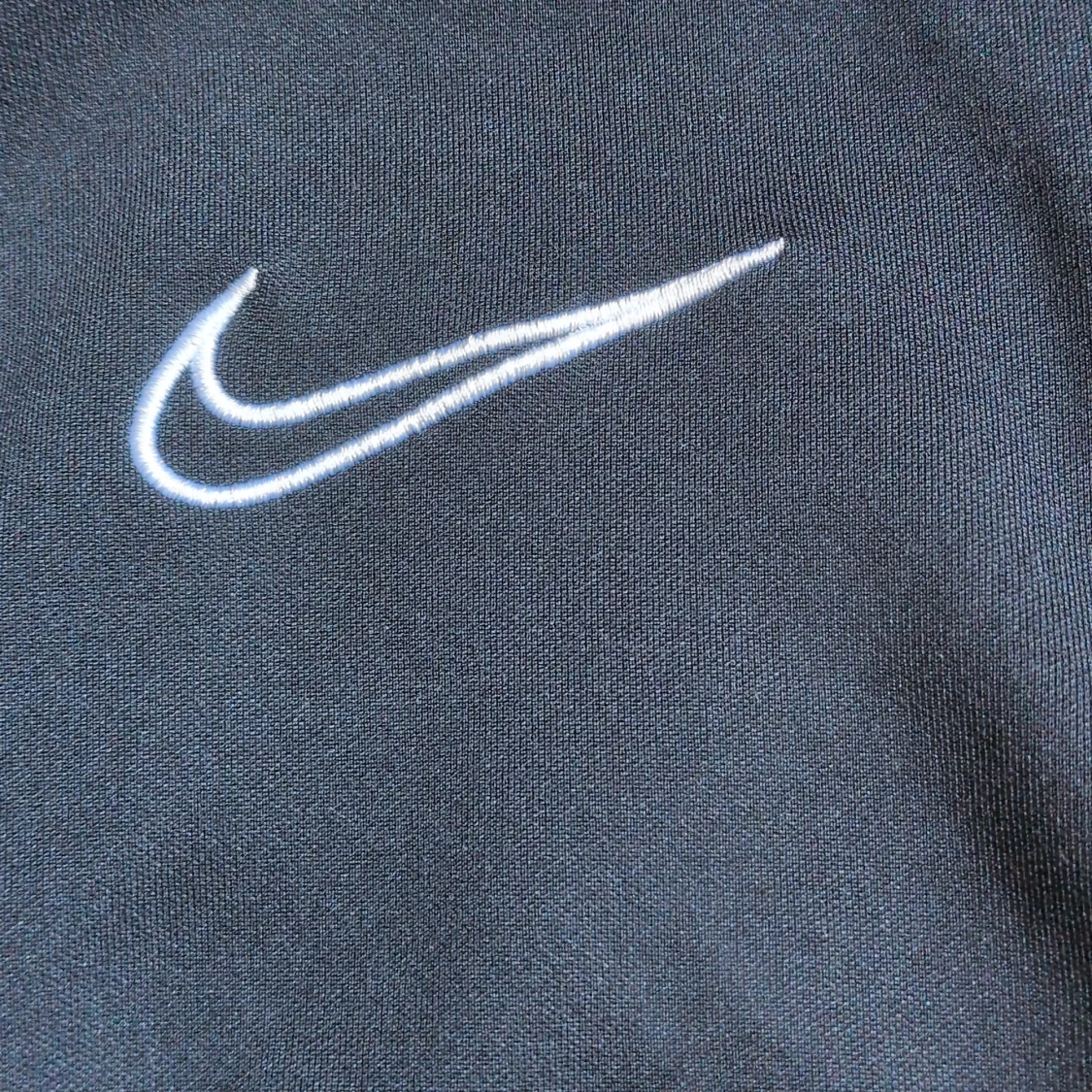 Nike Dri-Fit svart långärmad tröja XL - 2