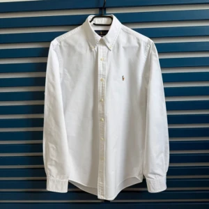 Ralph lauren skjorta - Ralph lauren skjorta i storlek Small/4, slim fit och bra skick