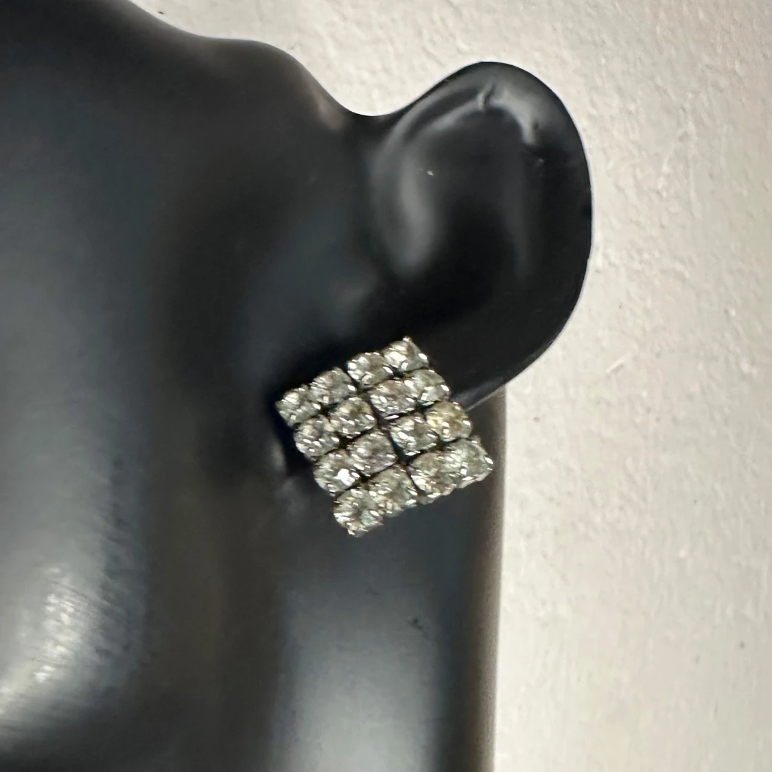 Vintage kristallörhängen i rutmönster – 50-talsglamour - 4