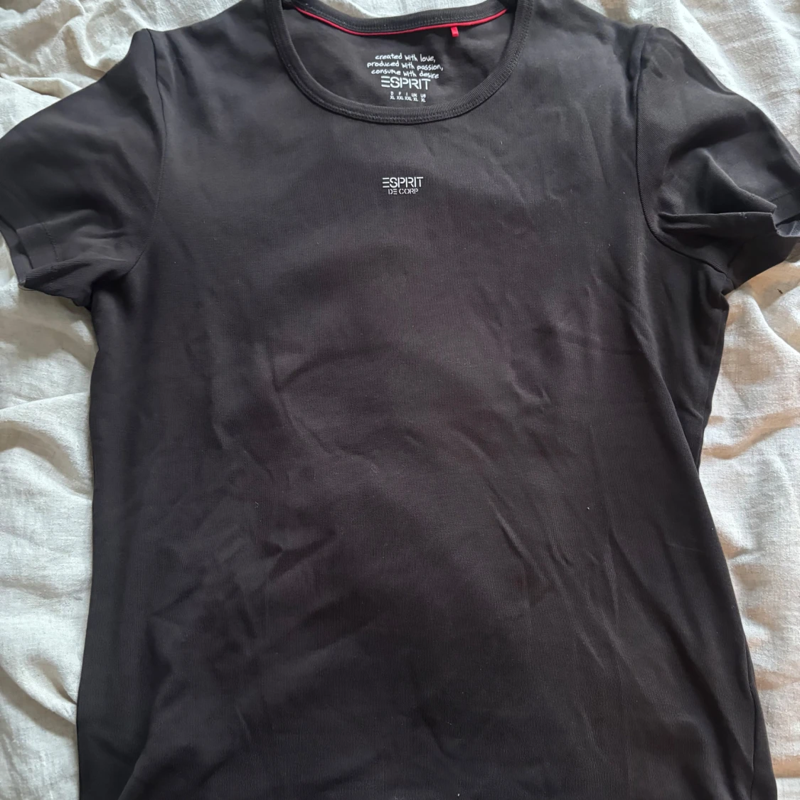 Mörkbrun t-shirt från Esprit, XL