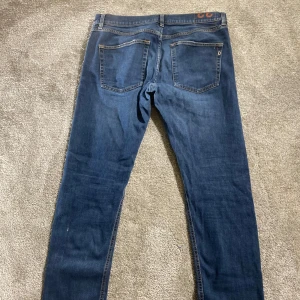 Dondup jeans  - Hej! Säljer nu mina jeans från märket Dondup , storlek 30 bra skick, givetvis äkta. Tveka inte på att höra av dig om du har frågor eller funderingar kring jeansen!