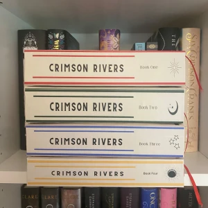 Crimson Rivers - Inbundna. Engelska. Olästa. 