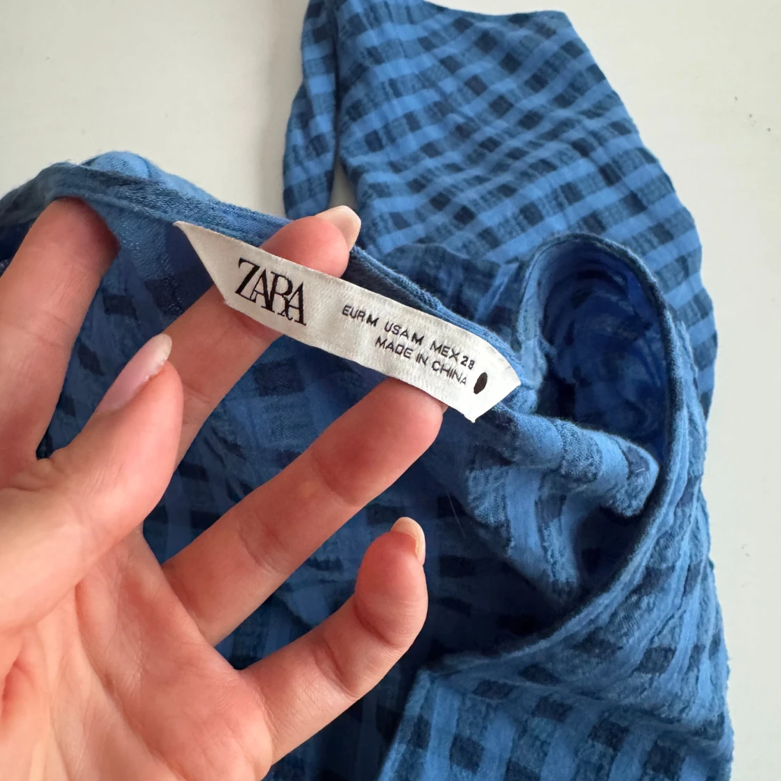 Blå omlottklänning från Zara - 1