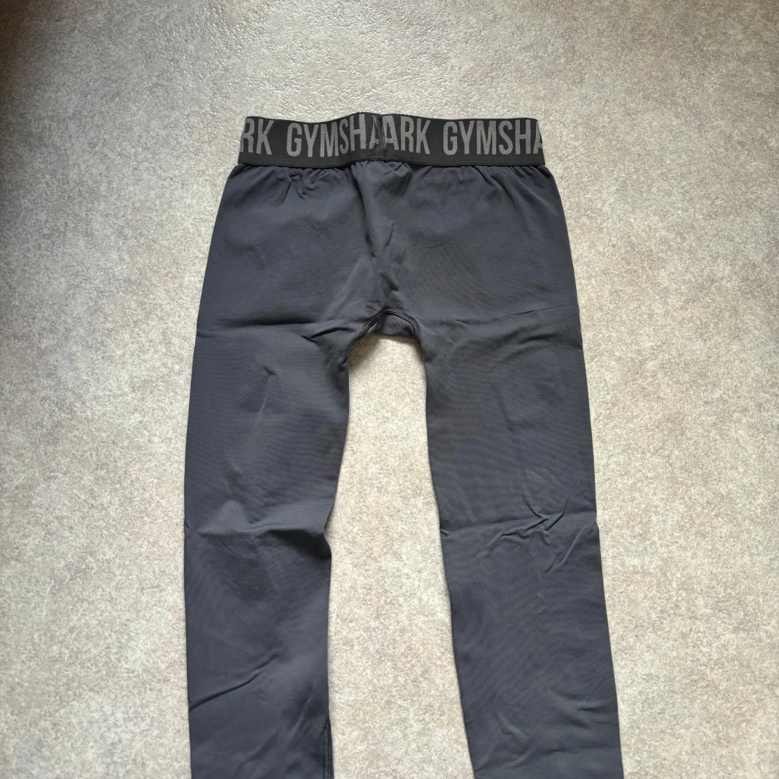 Grå träningstights från Gymshark - 1