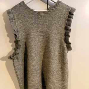 Stickad topp från Modström - Jättefin stickad topp