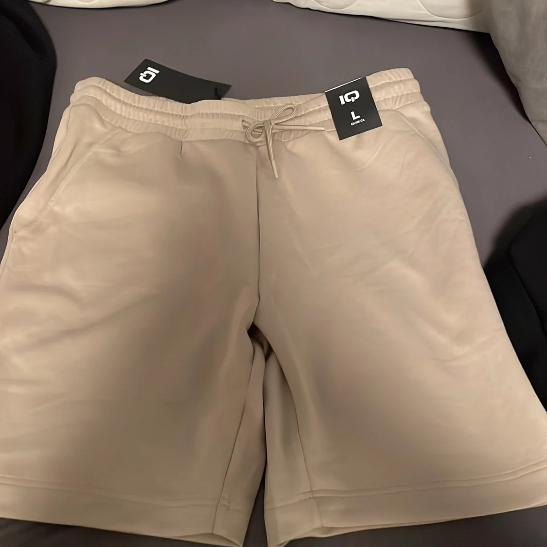 Beige mjukisbyxor från IQ