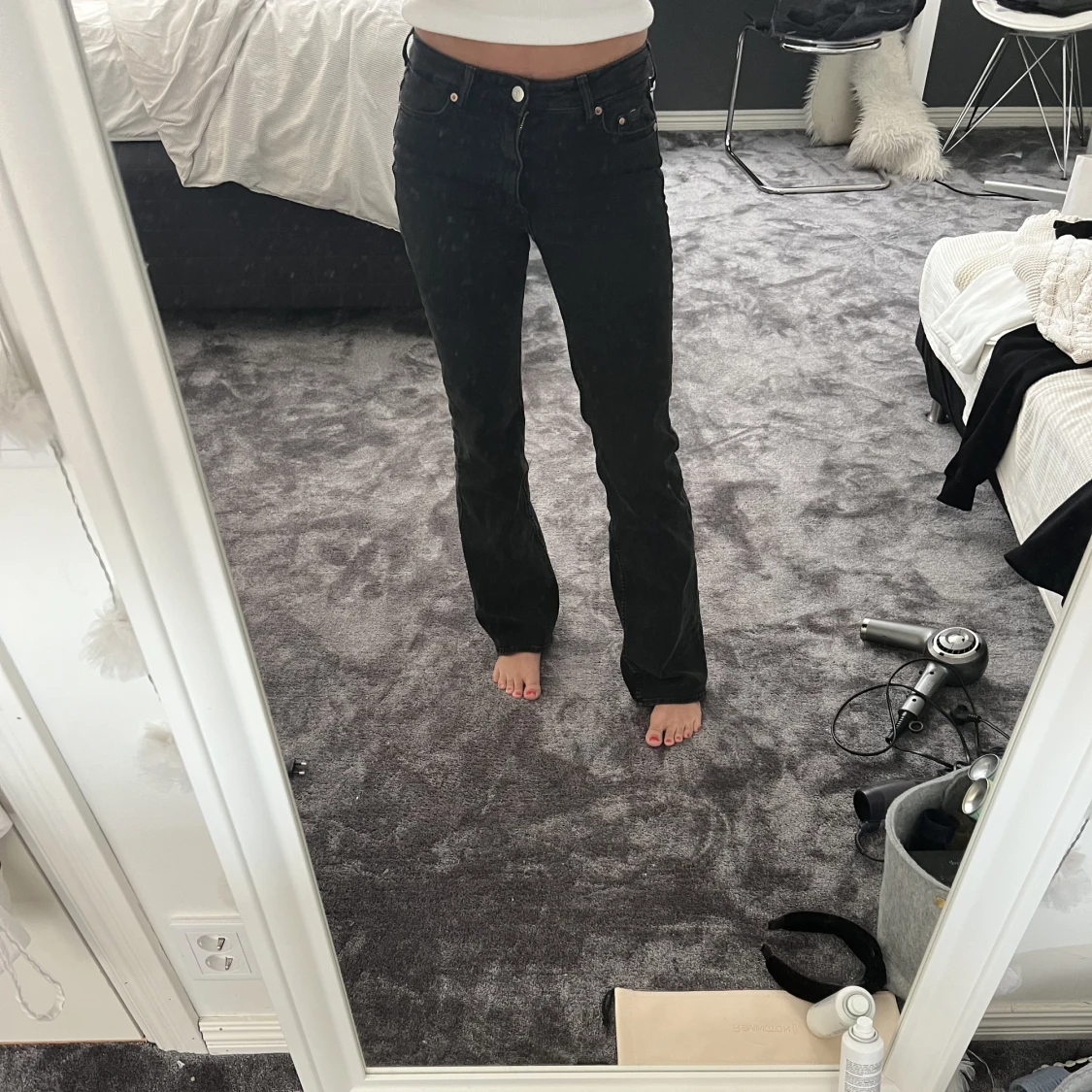 Svarta bootcut jeans