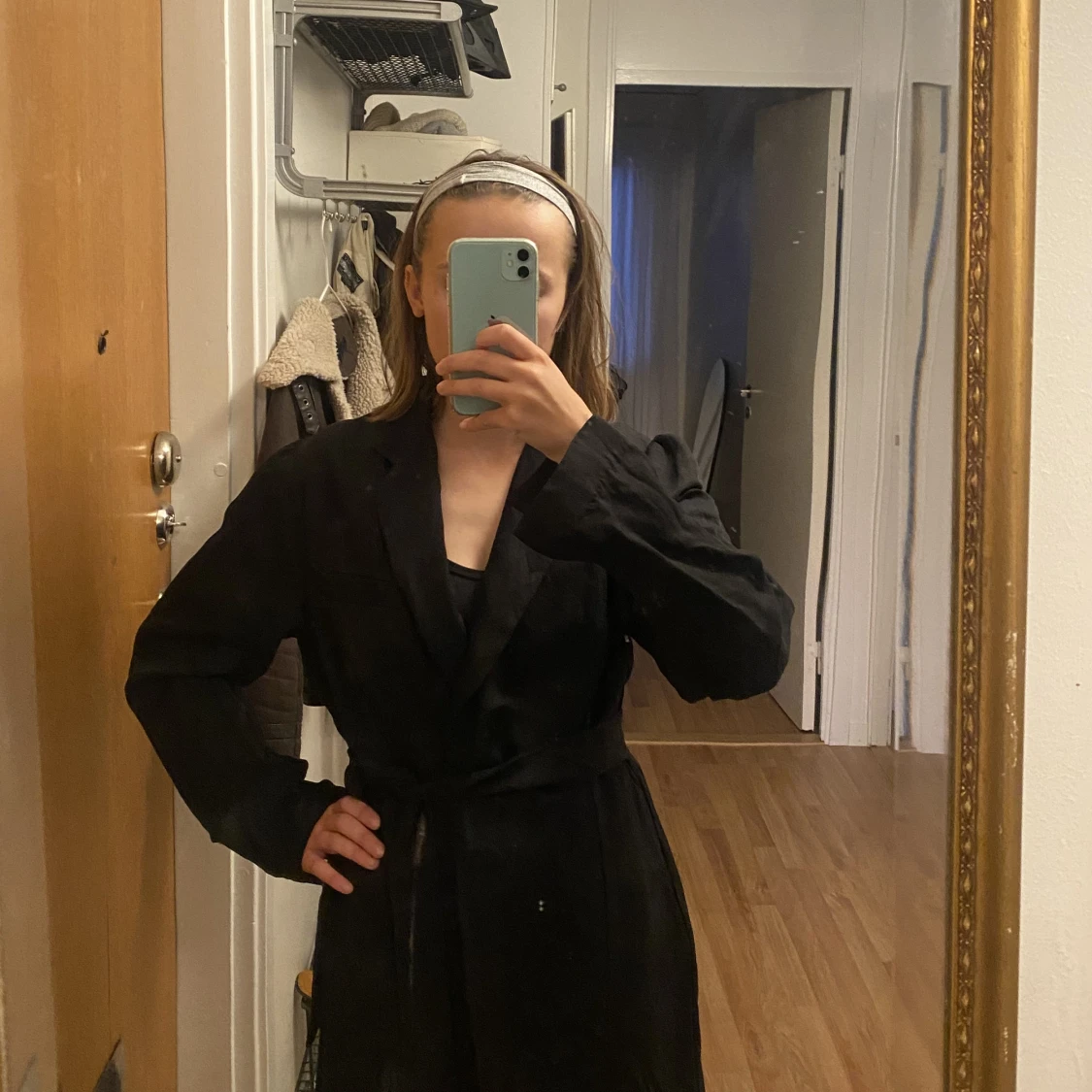 Oanvänd ARKET kavajklänning 