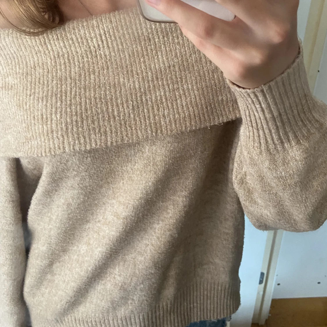 Off shoulder tröja - 90