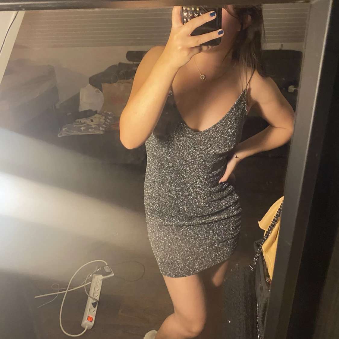 Glittrig klänning - 90