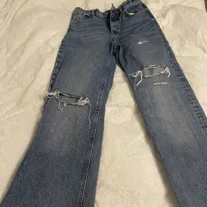 Jeans från zara storlek 36!