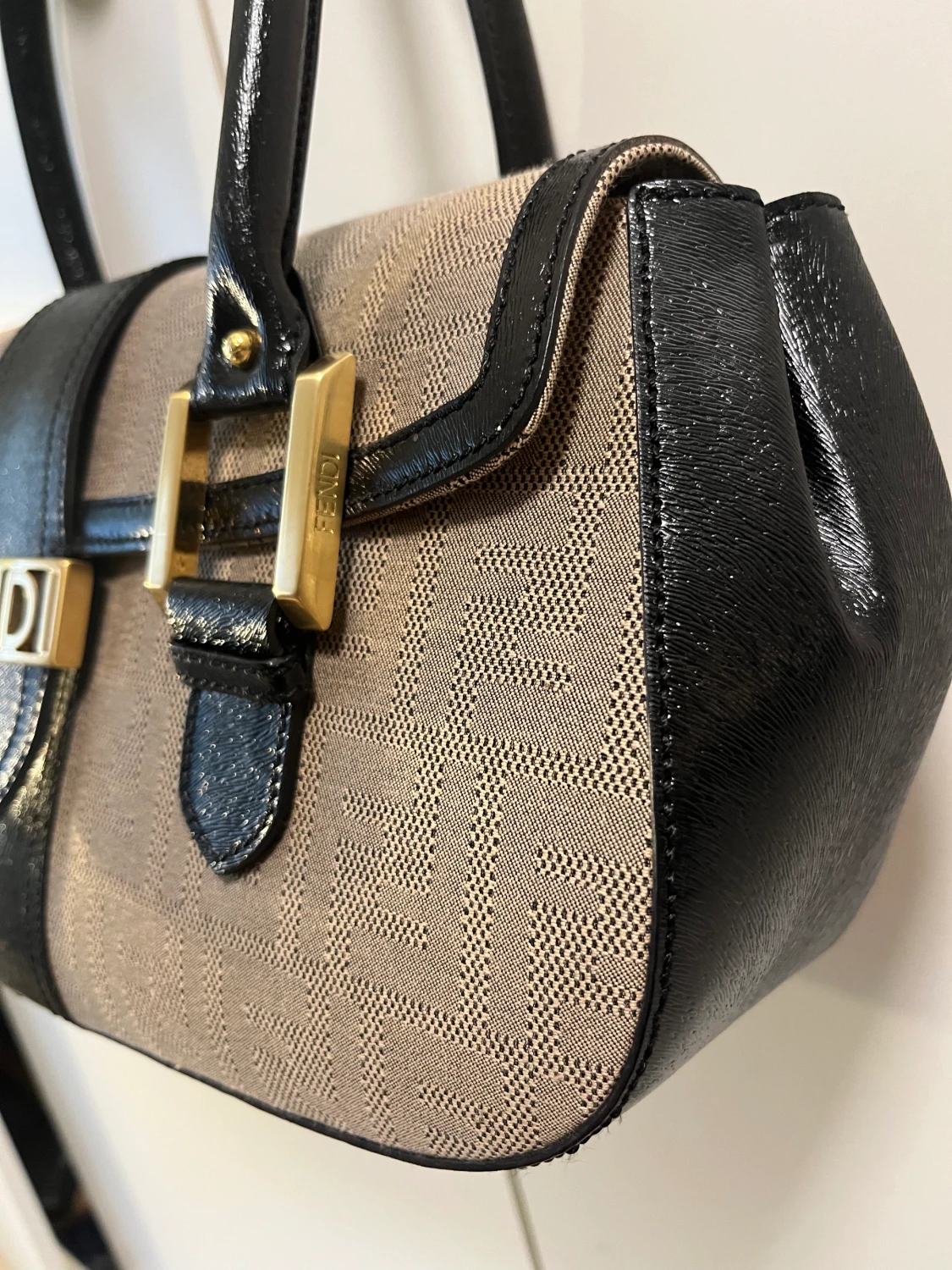 Fendi bag - 90