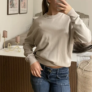 Tunn sweatshirt - Tunn sweatshirt från Zara, använd Max 3 gånger❤️