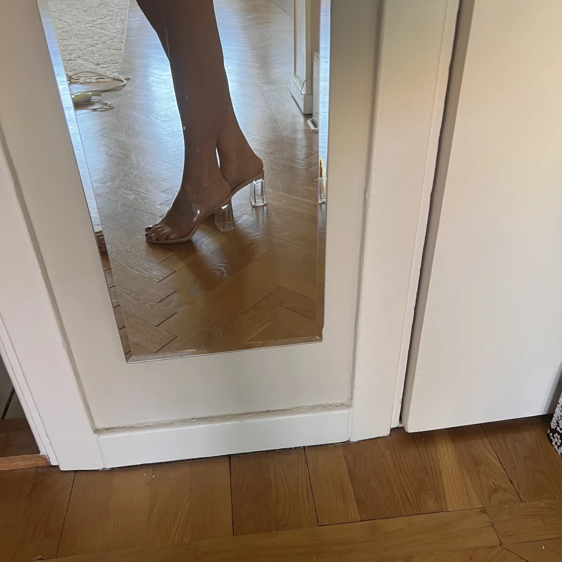 Populära genomskinliga klackskor - 90