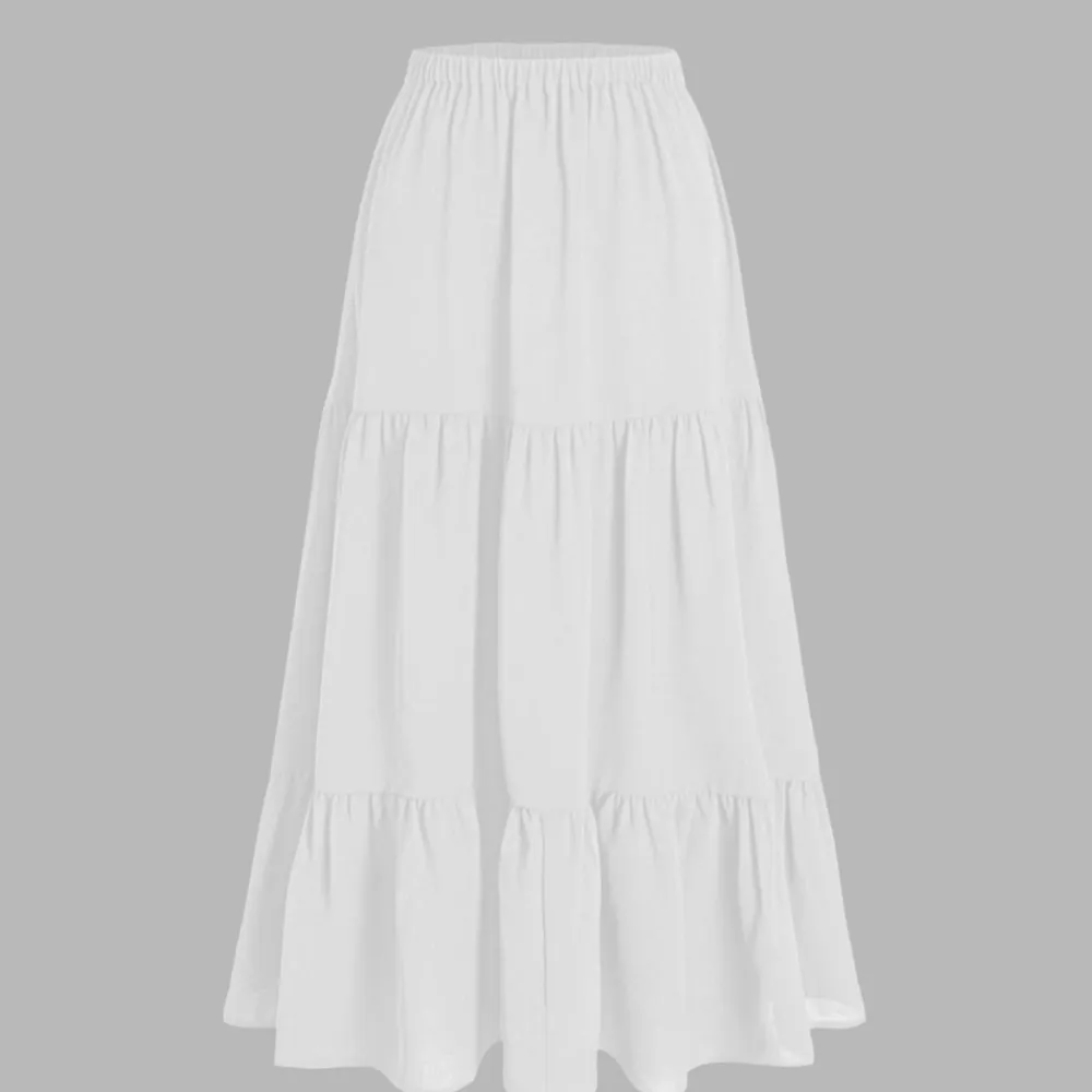 Säljer denna super snygga kjol då den  tyvärr inte kommit till användning!   Kjolen är helt oanvänd/nyskick🤩. Kjolar.