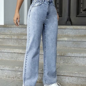 Jeans höga oanvända - Mindre i storlek