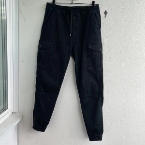 Cargopants  - Jättesköna cargopants i bra skick💞