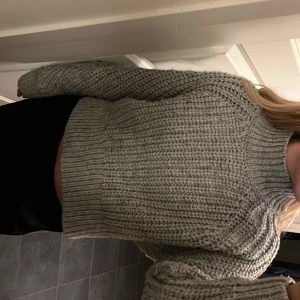 Stickad tröja - Stickad grå tröja från hm🤍