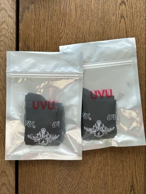 UVU socks  - UVU Socks Milan exclusive  Size: S/M 2 par säljer helst båda tillsammans  (1st 250 eller 2st 400kr)