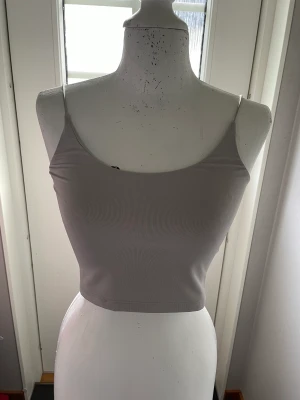 Topp från Chiquelle - Aldrig använd och i väldigt bra skick. 