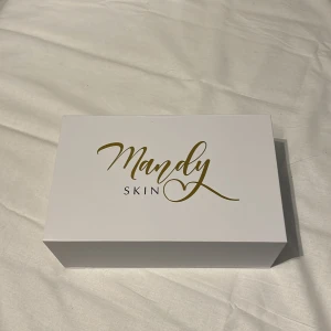 Mandy skin ipl - Hårborttagning med laser från mandy skin. Endast testad en gång, superfint skick. Köpt för 990kr. Skriv vid funderingar! 