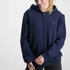 Ralph lauren kofta - Ralph lauren kofta som jag köpte på plick.Skriv för egna bilder eller mer info.