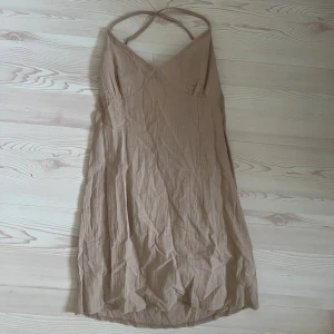 shein klänning - ”linne” klänning, aldrig använd! köpare står för frakt🤍