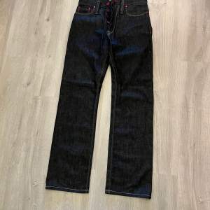 Säljer J.Lindeberg jeans